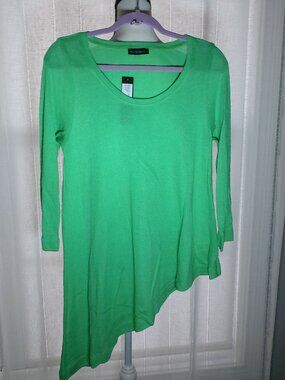 NALLY & MILLIE NWT Elbow Sleeves Scoop Neck Green Asymetrical Hem Sweater M